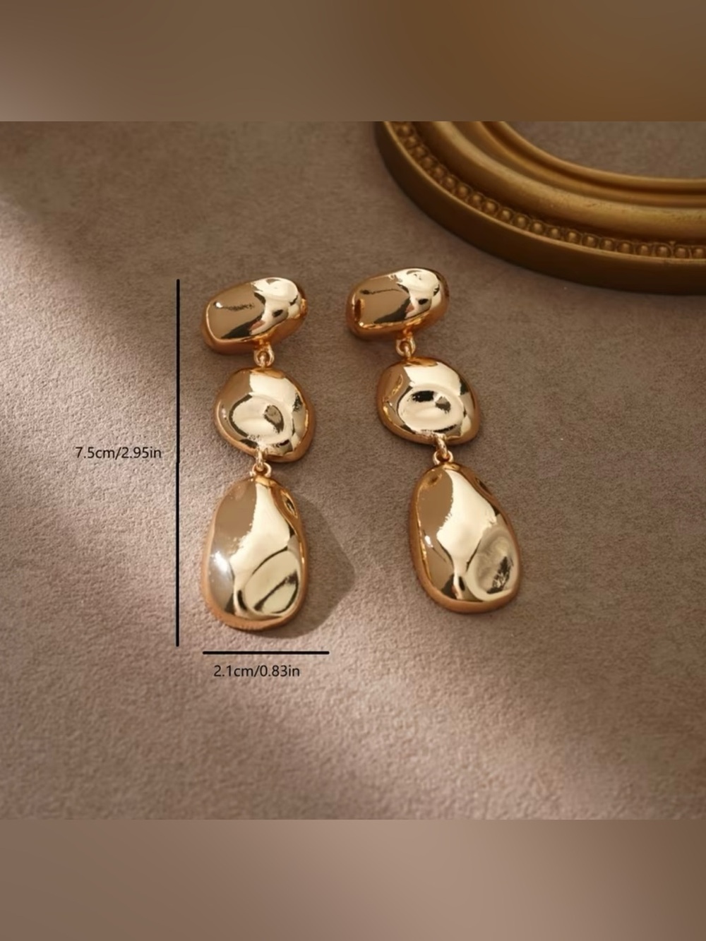 NEW! Gold Drop Sculptural Dangle Earrings. Luxury Earrings. Trandy Statement 💛 - Picture 5 of 5